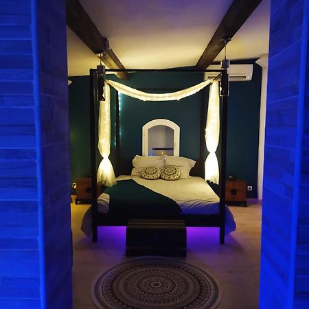 A L'Oree Des Pins - Gite Et Spa De 30 M2- Home Cinema Et Massage En Sup Cuges-les-Pins Εξωτερικό φωτογραφία